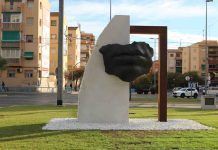 El Colegio de Enfermería de Alicante, en la inauguración del monumento dedicado a los fallecidos por la Covid-19