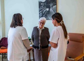 El Colegio denuncia que el Ayuntamiento de Denia establezca como requisito para dirigir la residencia municipal un título universitario de grado o equivalente de Ciencias Sociales y/o jurídico