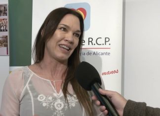 Formación en RCP y pirotecnia para las Hogueras infantiles de Alicante