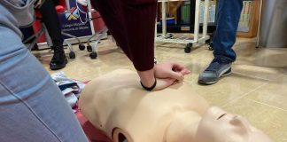 El Colegio de Enfermería de Alicante renueva la acreditación para formar en el uso de desfibriladores semiautomáticos externos a personal no sanitario
